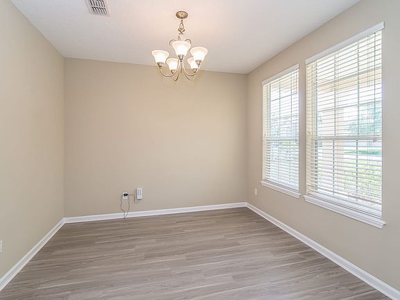 2nd image of 808 Newpark Ct