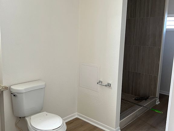 3rd image of 4712 Diana Dr