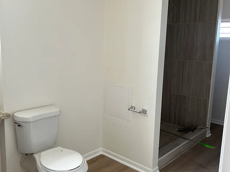 4712 Diana Dr — Photo 3