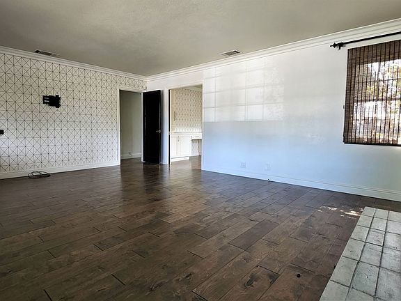 4th image of 630 Beverly Dr #11340395
