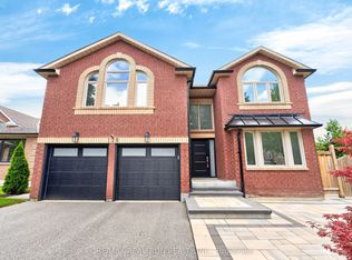 126 Old Colony Dr, Whitby, ON L1R 2A5