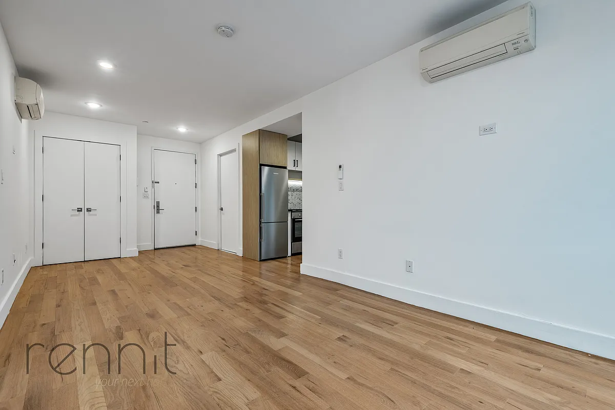 Building Photo - 676 New York Ave #4F