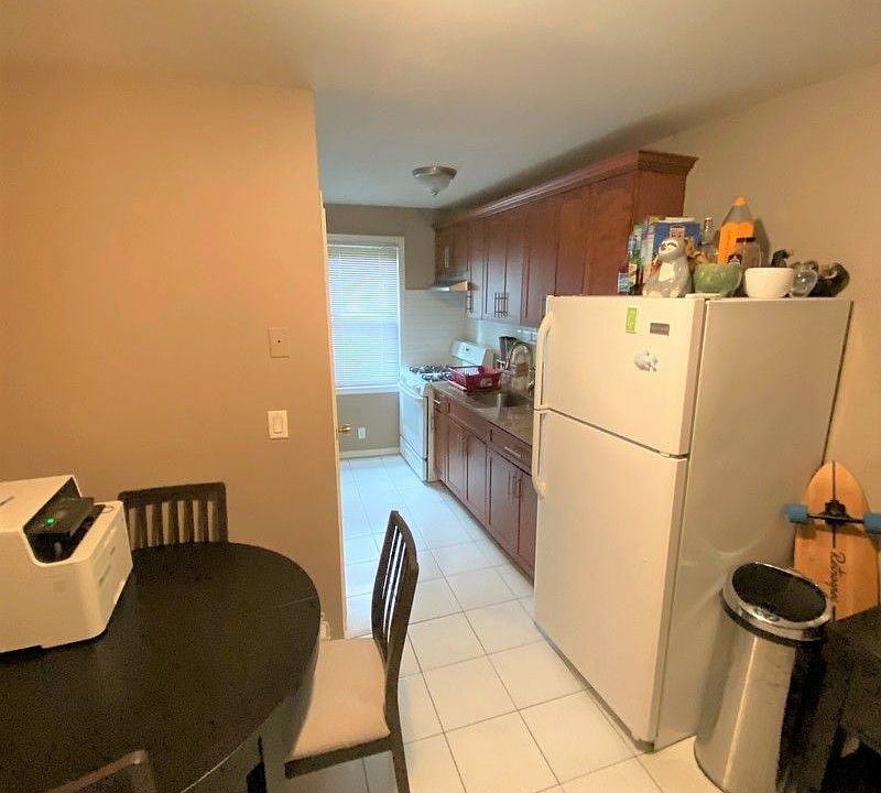 1st image of 2338 38th St APT 2R