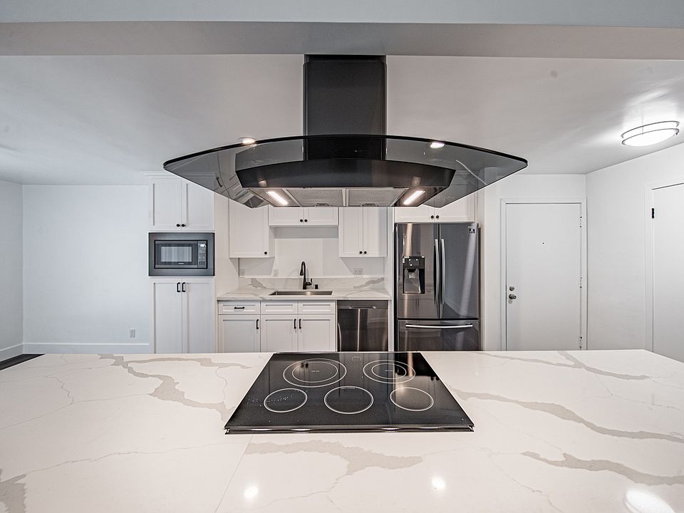 1st image of 1115 14th St #1158809