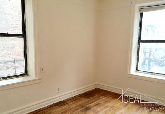 4th image of 426 Brooklyn Ave