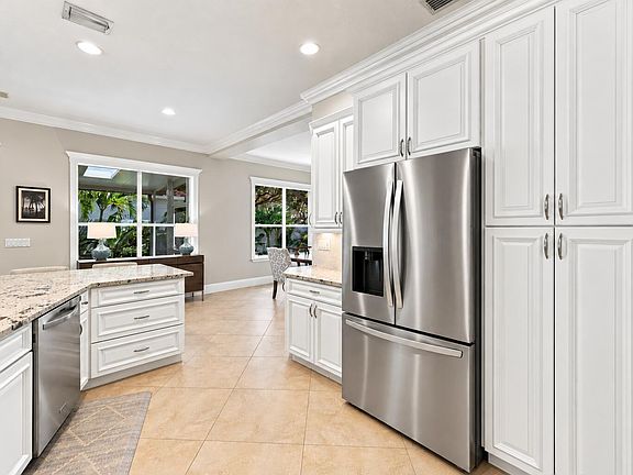 5th image of 1121 Delray Lakes Drive