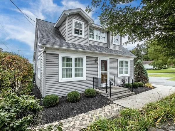 5105 Townline Rd, Sanborn, NY 14132