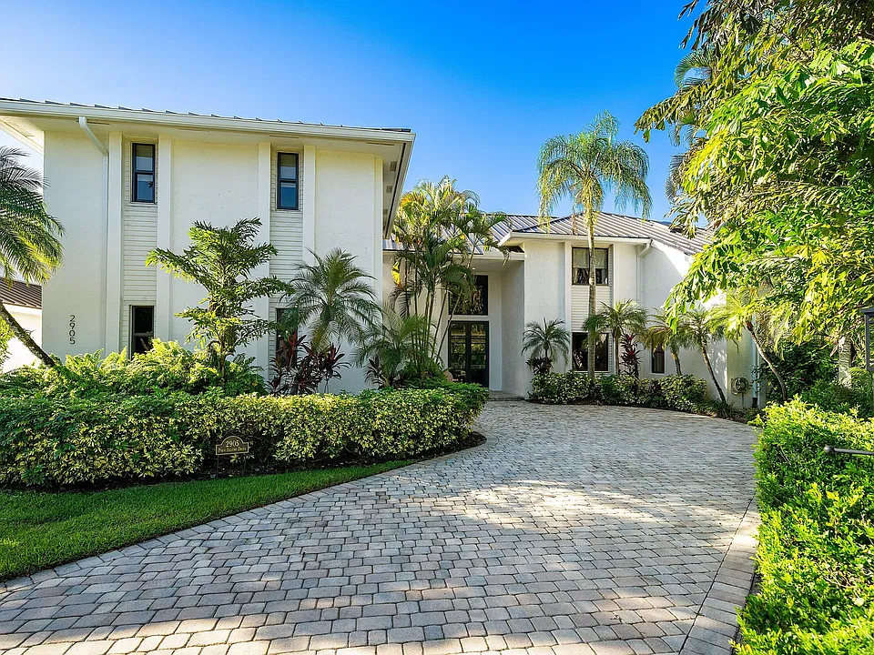 2905 Polo Island Dr