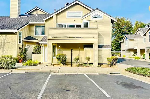 421 Seagull Ct Photo 1