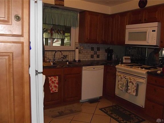 4th image of 1023 Merrywood Dr