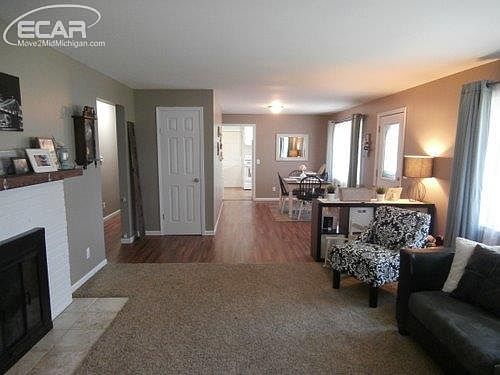 5th image of 813 Pasadena Dr