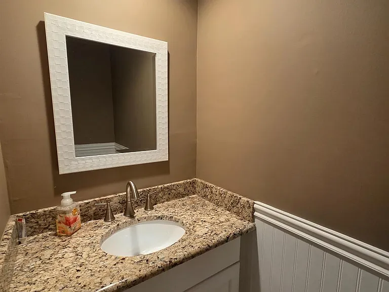 34 Almond Dr — Photo 13