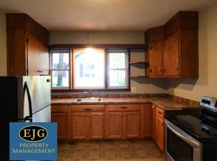 1 Oak St #1R, Clinton, MA 01510