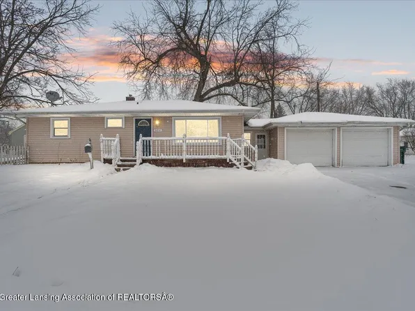 3211 S Deerfield Ave, Lansing, MI 48911