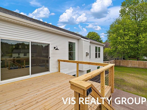 3rd image of 13024 Woodrush Ct