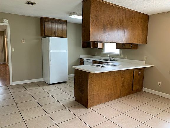 2nd image of 1305 Old Mill Pl