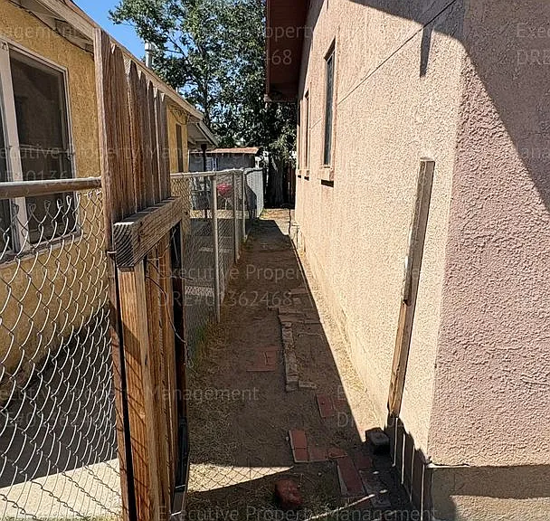 1118 Chico St — Photo 34