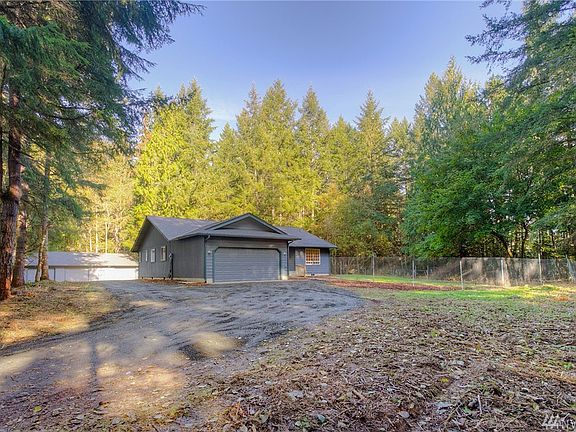 2nd image of 3763 SE Engledow Ln