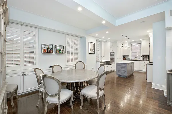 Sold by Keller Williams NYC | media 32