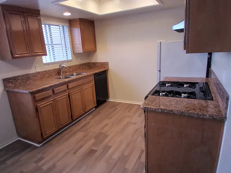 5101 E Anaheim St #303 — Photo 3