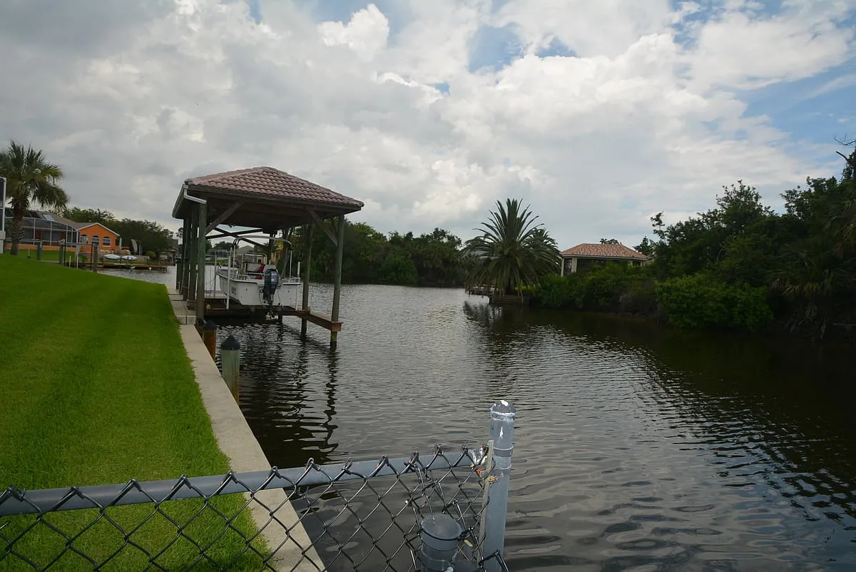 10 Crampton Ct — Photo 4