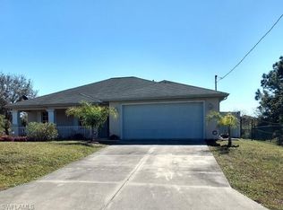 852 Chezy St E, Lehigh Acres, FL 33974