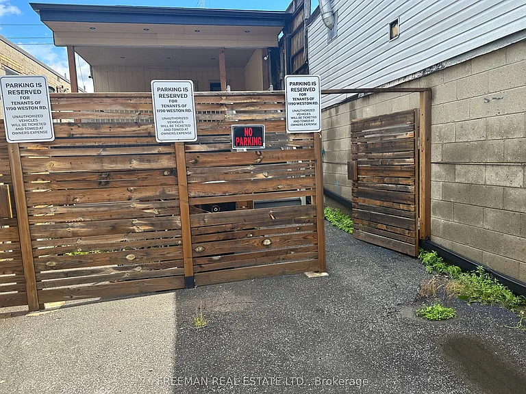 1190 Weston Rd #2 — Photo 23