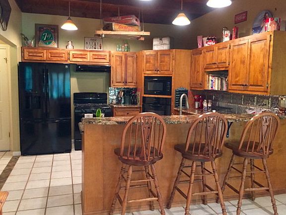 5th image of 305 Wildwood Dr