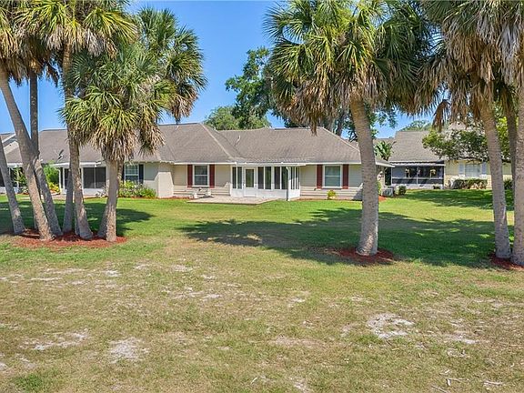 3rd image of 1124 Villa Ln #90