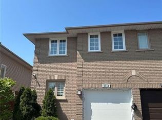 2414 Susquehanna Ct, Oakville, ON L6H 5Y8