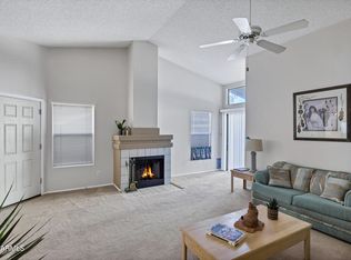 814 E Sack Dr, Phoenix, AZ 85024