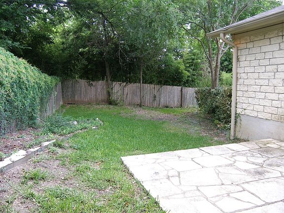 Spacious private backyard