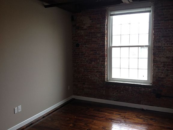 4th image of 175 W Gay Ave Ste 10