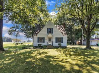 25030 Edison Rd, South Bend, IN 46628