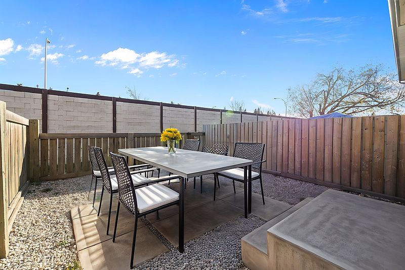 Edmonton Apartment for rent - 2 Bedrooms — photo 5