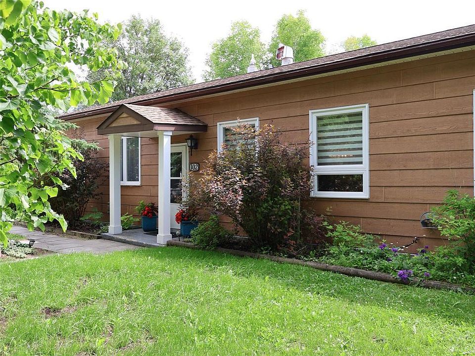 1st image of 102 Cedar Ave