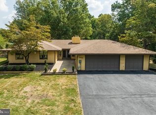 4304 Bridgeboro Rd, Moorestown, NJ 08057