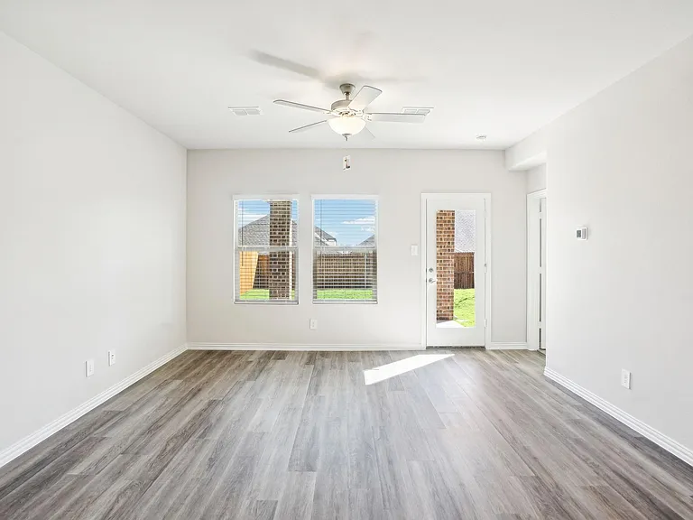4012 Sandstone Ln — Photo 33