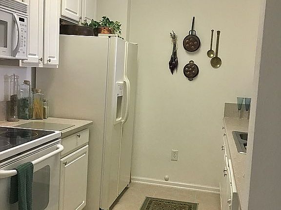 5th image of 7801 Point Meadows Dr Unit 8303