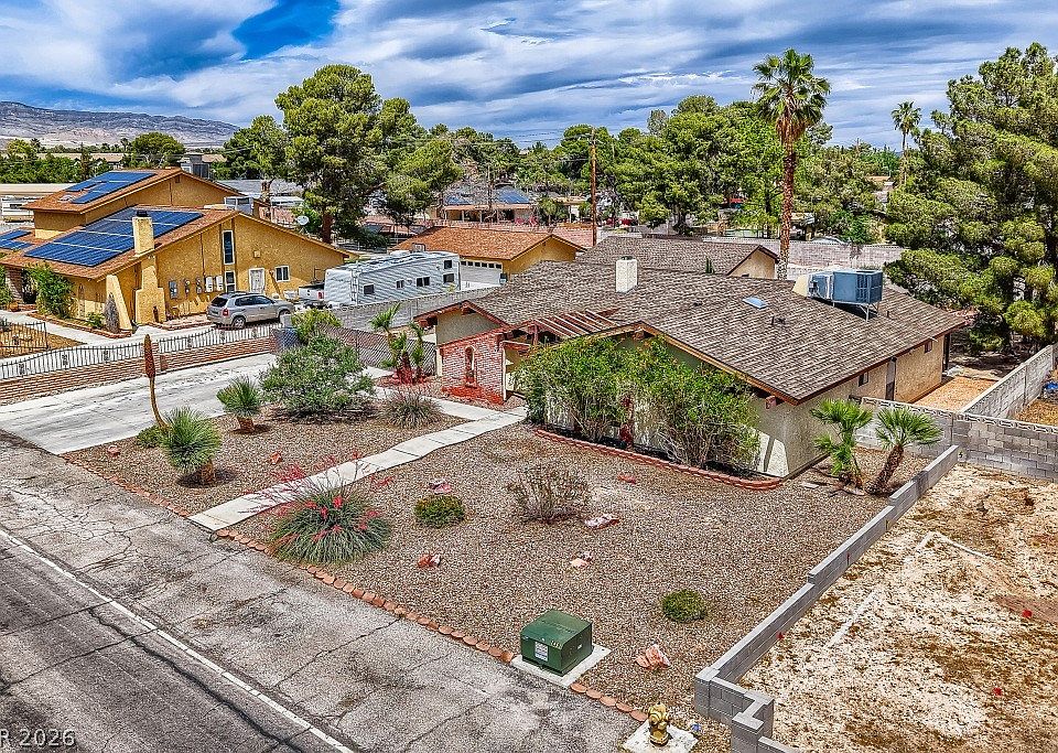 1st image of 5716 Avenida Tampico