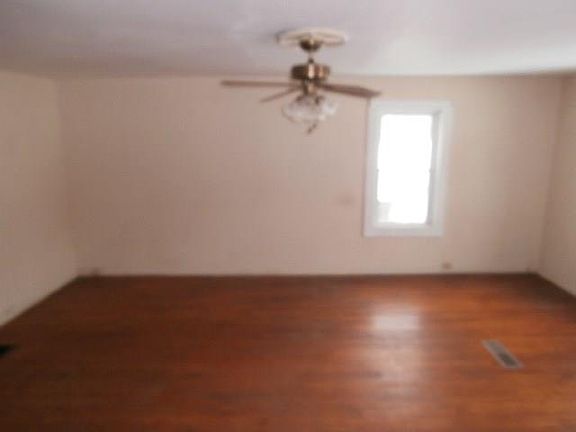 4th image of 949 Scottsville Mumford Rd