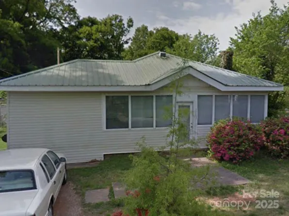 1703 Lowder St, Albemarle, NC 28001