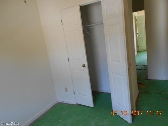 4th image of 369 F E Montcastle Dr