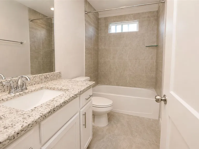 6215 Rockford Dr — Photo 17