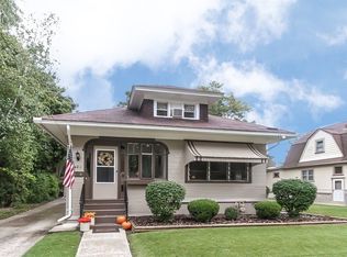 421 Moseley St, Elgin, IL 60123