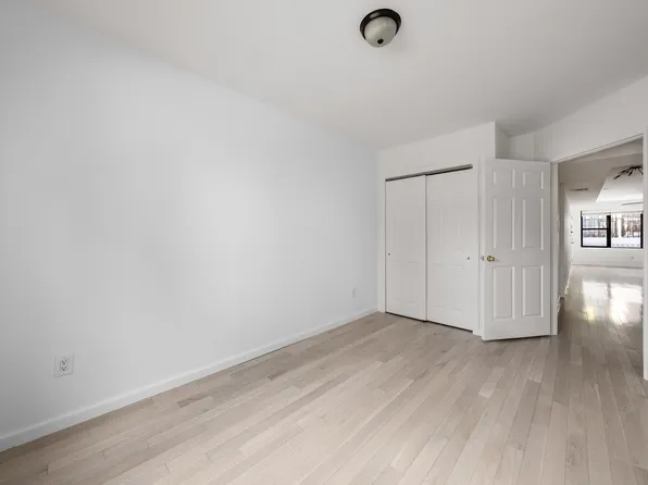 1487 Prospect Place image 7 of 16