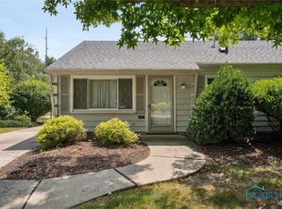 1105 Westfield Dr, Maumee, OH 43537