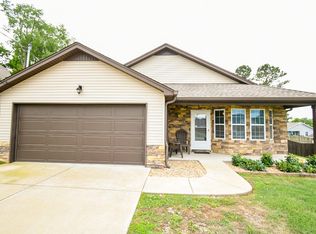 212 Beaumont Ln, Columbia, TN 38401