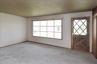 4th image of 170 Dulles Dr