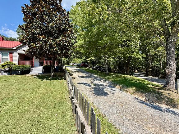 4th image of 1521 Green Valley Rd